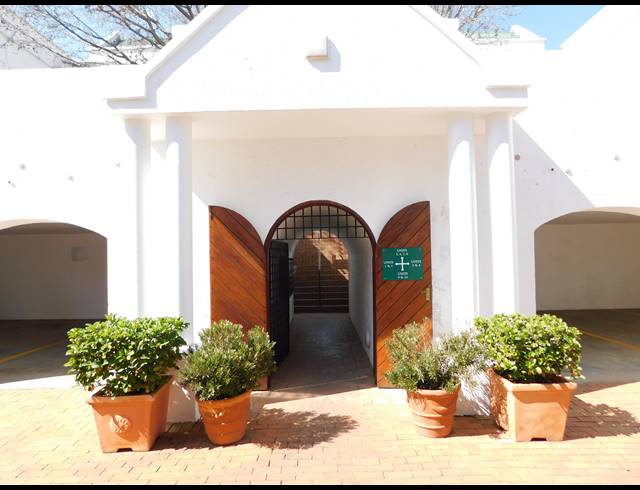 610M² OFFICE FOR SALE IN FERNDALE